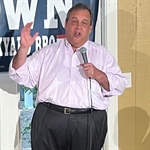 Chris Christie Back In New Hampshire Again, Pounding Away At Trump Again